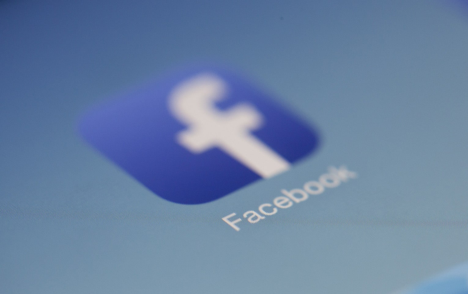 Facebook makes progress on social commerce